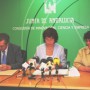 Felipe Romera, Isabel de Haro y Ana Barbeito durante la firma de los convenios