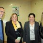 La delegada de Economía, Innovación y Ciencia, la alcaldesa y el director provincial de Andalucía Emprende en Huelva durante la visita