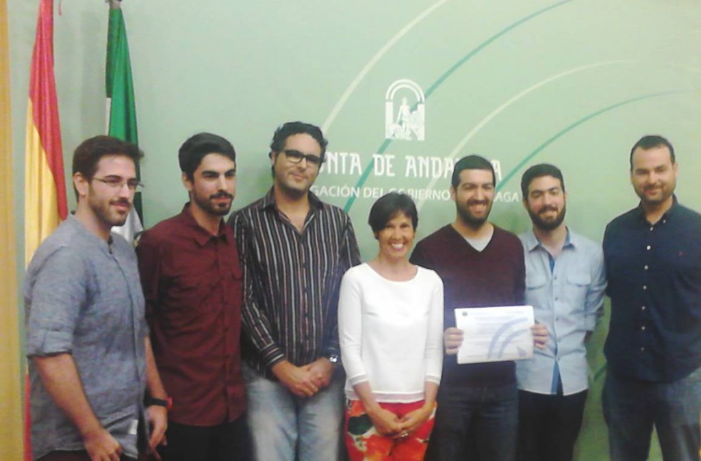 Marta Rueda, con los ganadores del premio de Gamepolis
